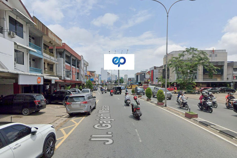 Median JL. Gajah Mada - JL. Hijas, Pontianak