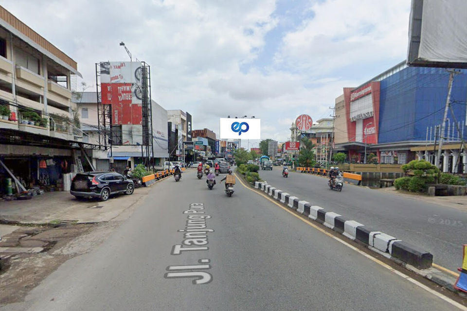Billboard at Median Jl. Tanjungpura Depan Ramayana Mall, Pontianak