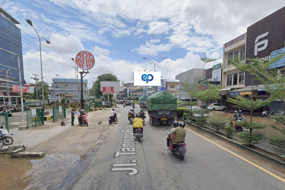 Billboard at Median Jl. Tanjungpura Depan Ramayana Mall, Pontianak