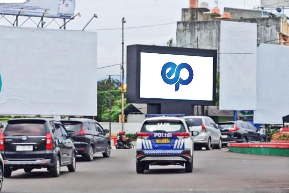 Videotron at JL. Diponegoro - JL. A. Yani (Bundaran Gajah), Lampung