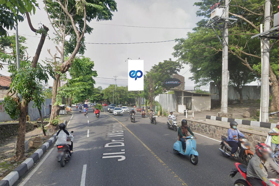 JI. Dr. Wahidin (Depan Fish & Co), Semarang