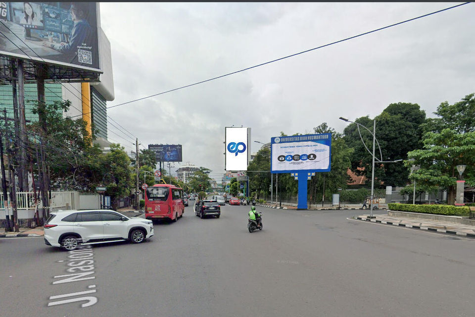 JI. Pandanaran (Seberang Bank Mega Pandanaran), Semarang
