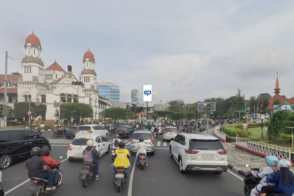 Billboard at JI. Pandanaran (Bundaran Tugu Muda), Semarang