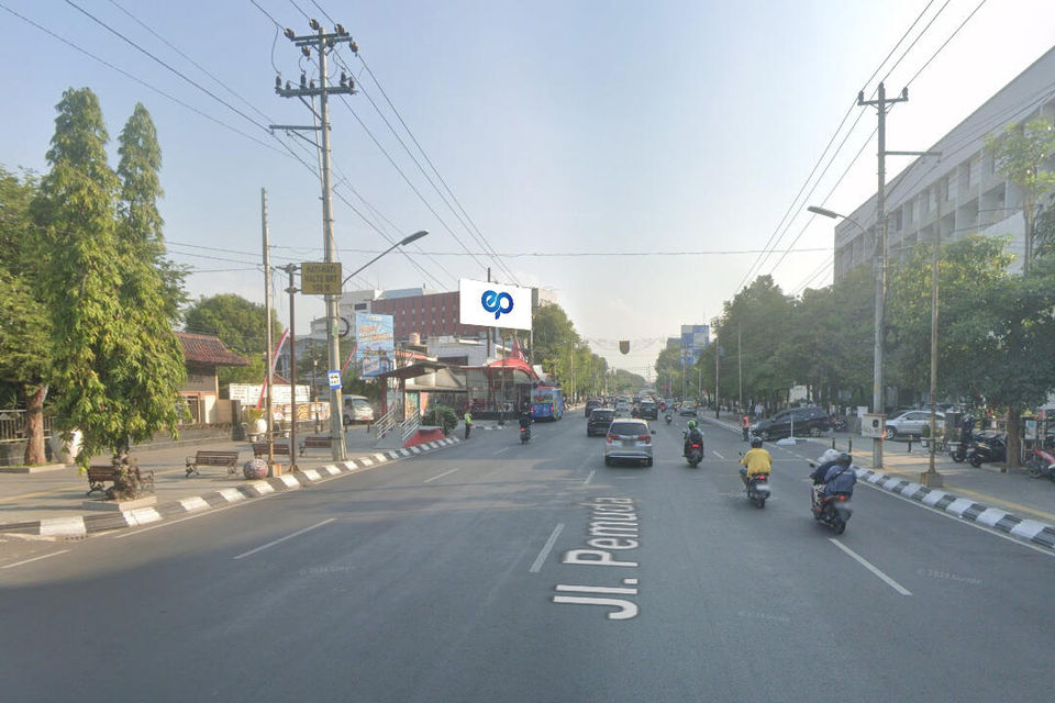 Billboard at JI. Pemuda (Samping Amaris - Paragon City), Semarang