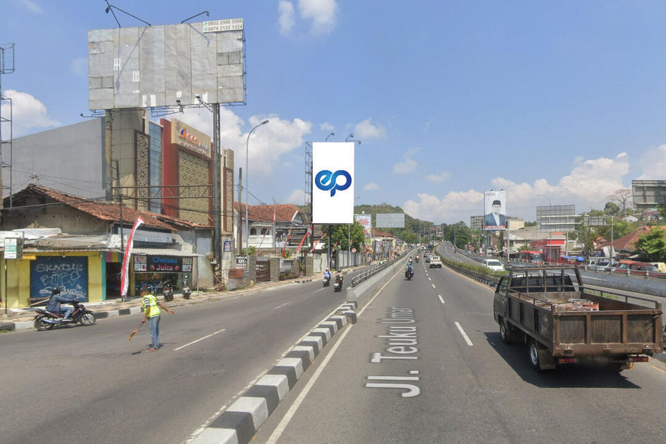 Billboard at JI. Teuku Umar Jatingaleh, Semarang