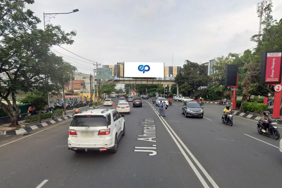 Billboard at JI. A. Yani (Depan RM. Citrabundo Perempatan Bangkong), Semarang