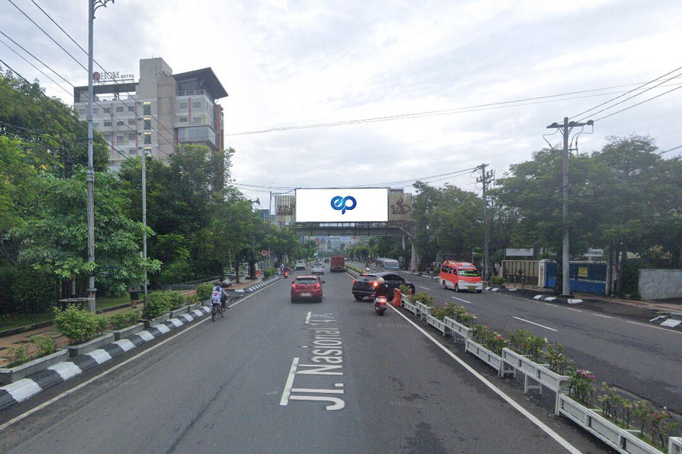 JI. Pandanaran (samping Multindo Finance), Semarang