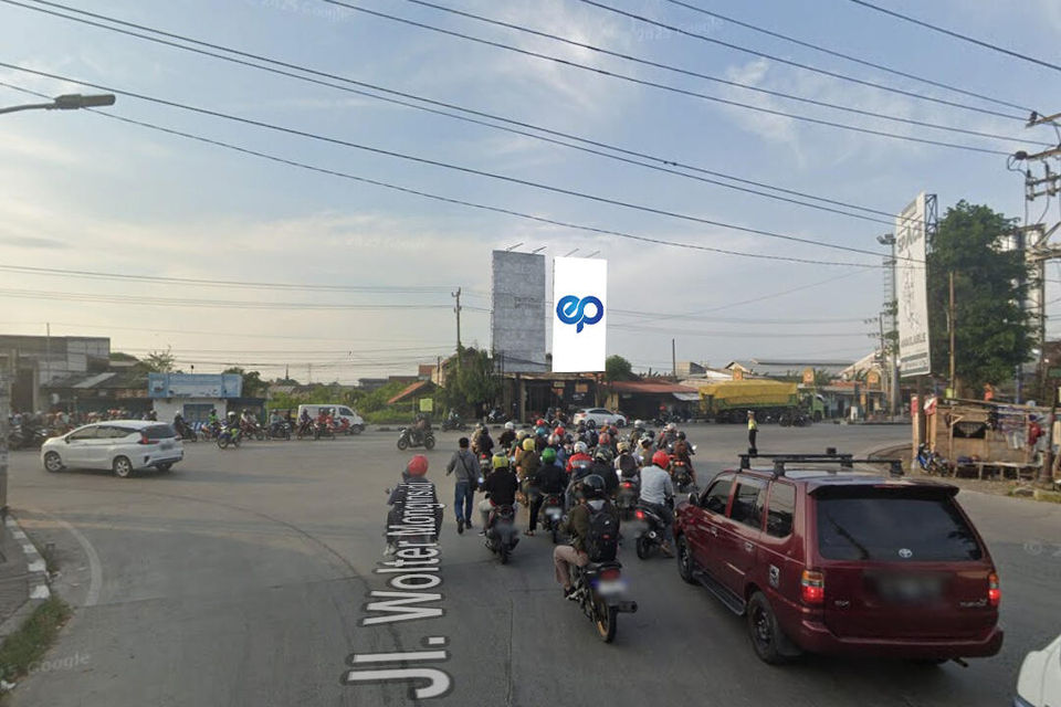 Billboard at JI. Raya Kaligawe - Pertigaan JI. Raya Wolter Mongisidi, Semarang