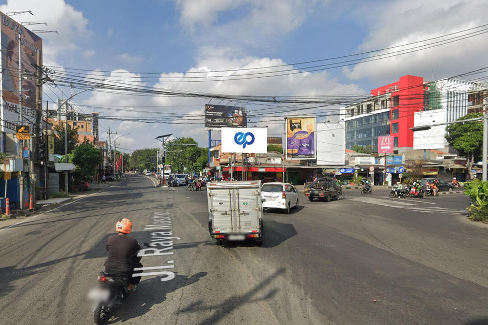 Pertigaan JI. Mastrip - Wiyung, Surabaya