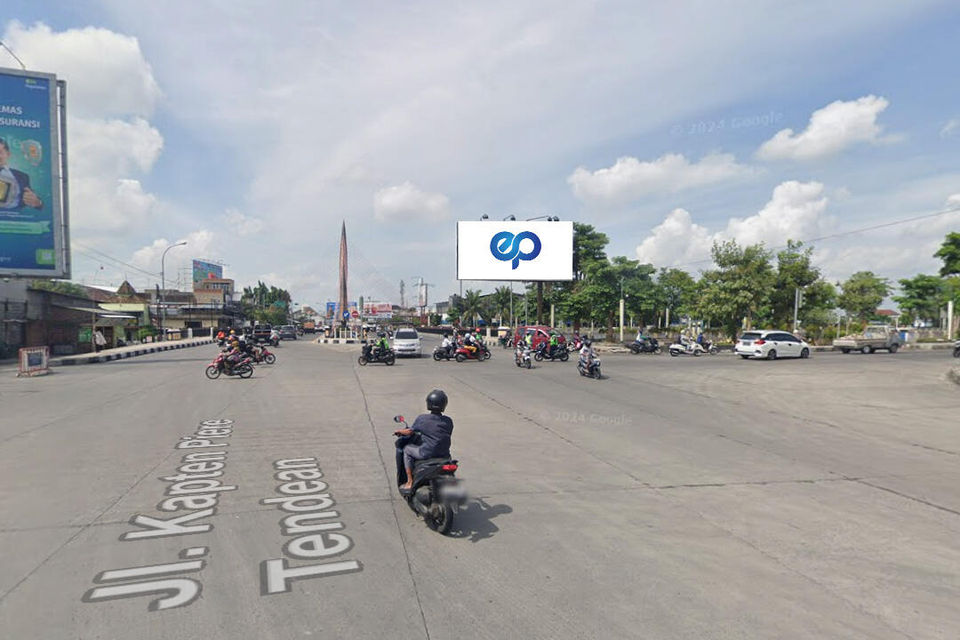 Billboard at JI. P. Tendean Tugu Keris depan Terminal Tirtonadi, Solo