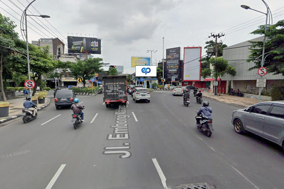 Videotron at Perempatan JI. Embong Malang (Dekat Empire Palace), Surabaya