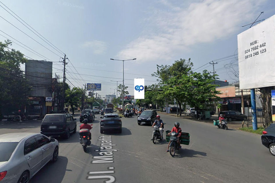 Billboard at JL. MAJAPAHIT SEMARANG (PEDURUNGAN - FATMAWATI), Semarang