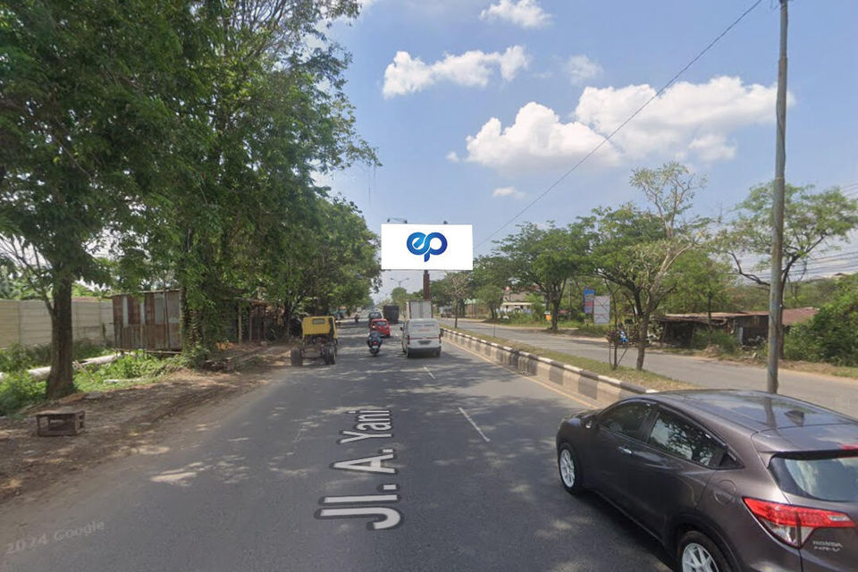 Billboard at Depan Timbangan Jl. A. Yani KM.18, Banjarmasin