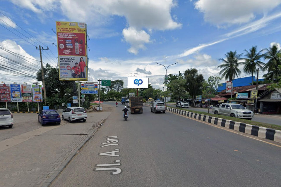 Billboard at Bundaran Liang Anggang Jl. A. Yani KM. 20, Banjarmasin
