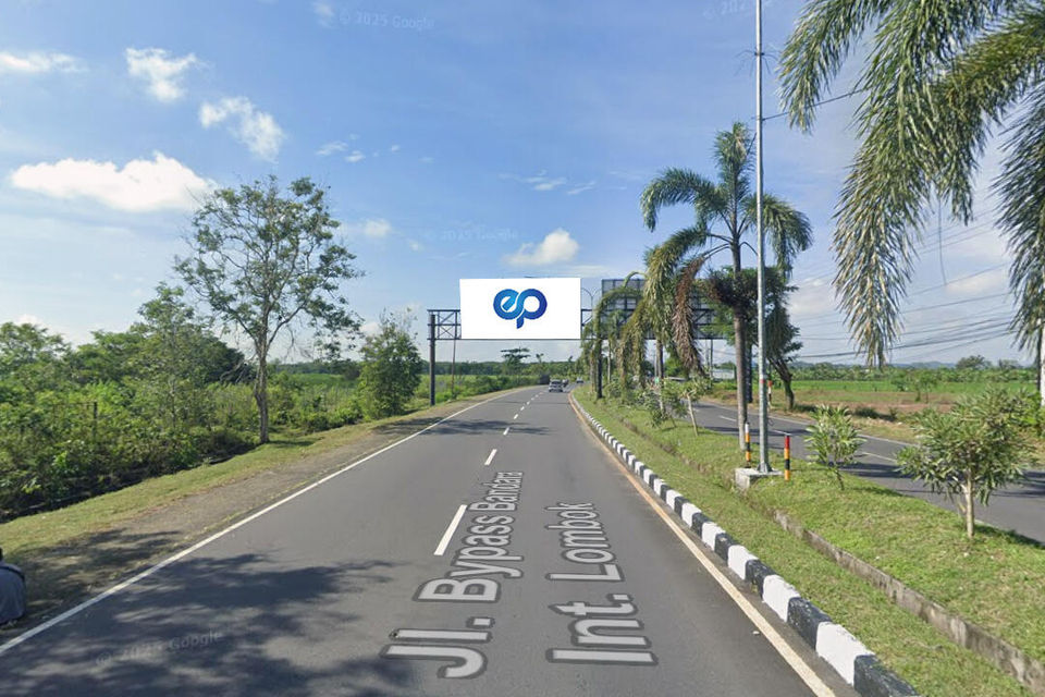 Billboard at Jl. Bypass, Bandara Internasional, Lombok