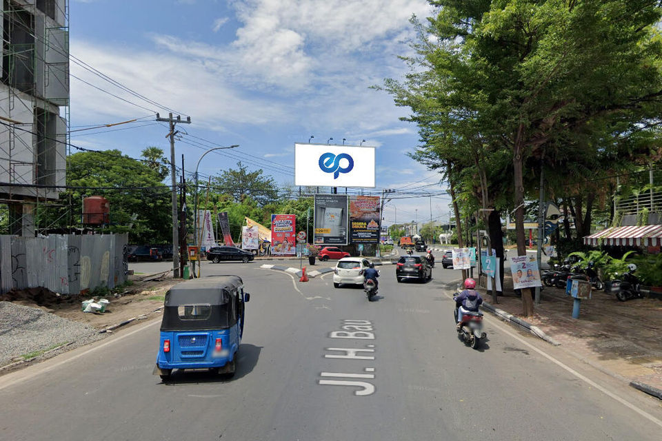 Billboard at Jl. H Bau, Makassar