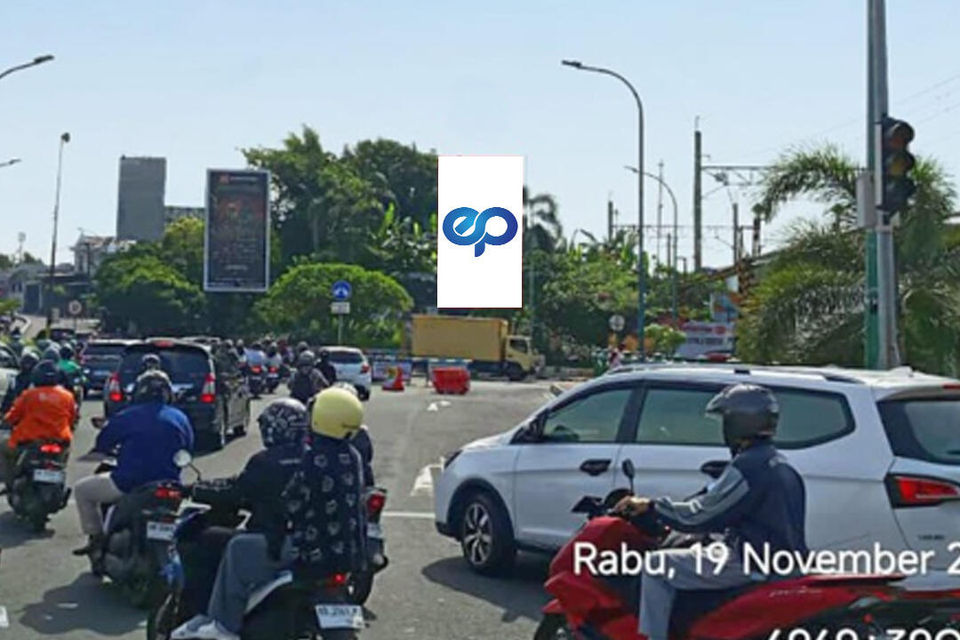 Billboard at Jl. Abu Bakar Ali (Jembatan Kewek), Yogyakarta