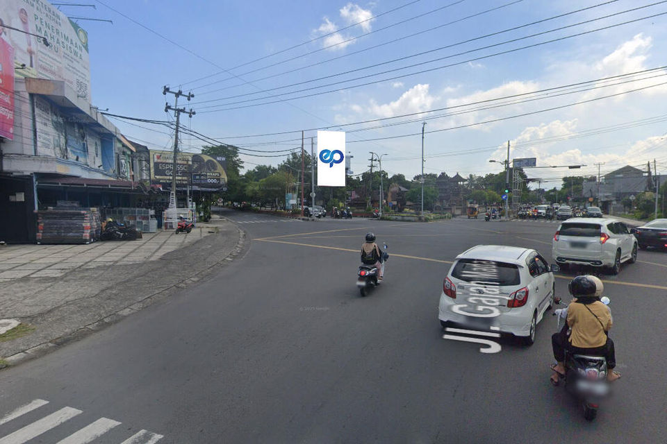 Jl. Majapahit (Perempatan Tanah Aji), Mataram