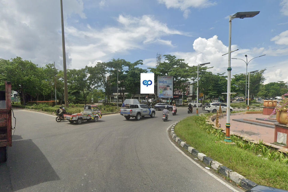 Jl. SM Amin - Bundaran Tugu Songket Melayu, Pekanbaru