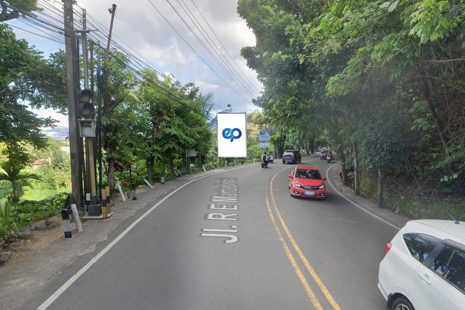 Jl. Martadinata / Jl. Yos Sudarso Dekat Taman Kota, Manado