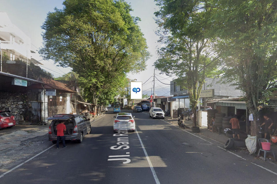 Billboard at Jl. Sam Ratulangi Dekat Genessa Salon, Manado