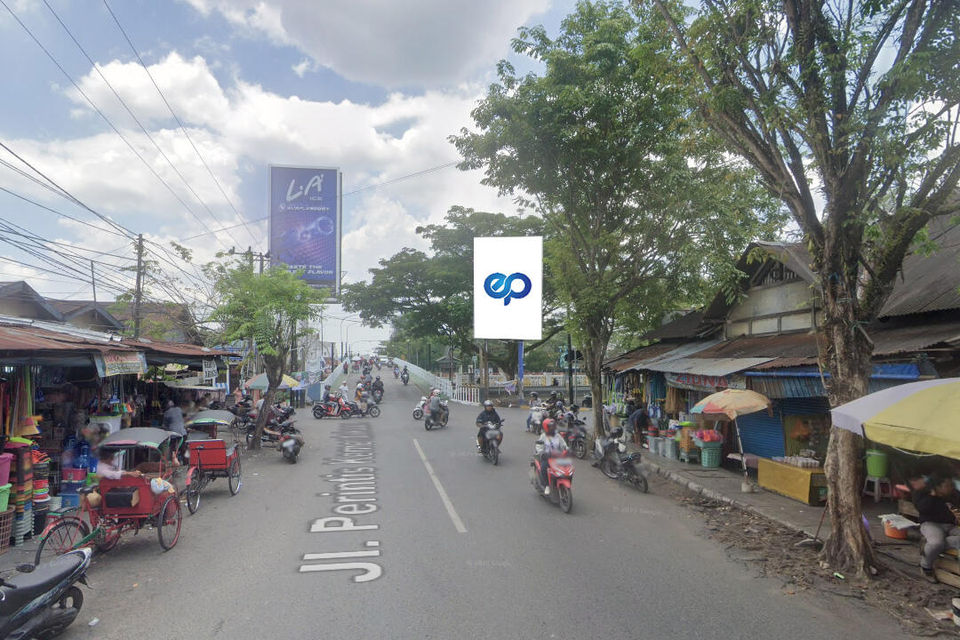 Billboard at Jl. Perintis Kemerdekaan (Samping Jemb. Ps. Lama), Banjarmasin