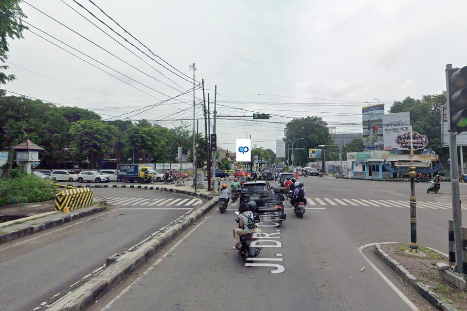 Jl. Dr. Cipto Mangunkusumo (RM. Lawang Abang), Cirebon
