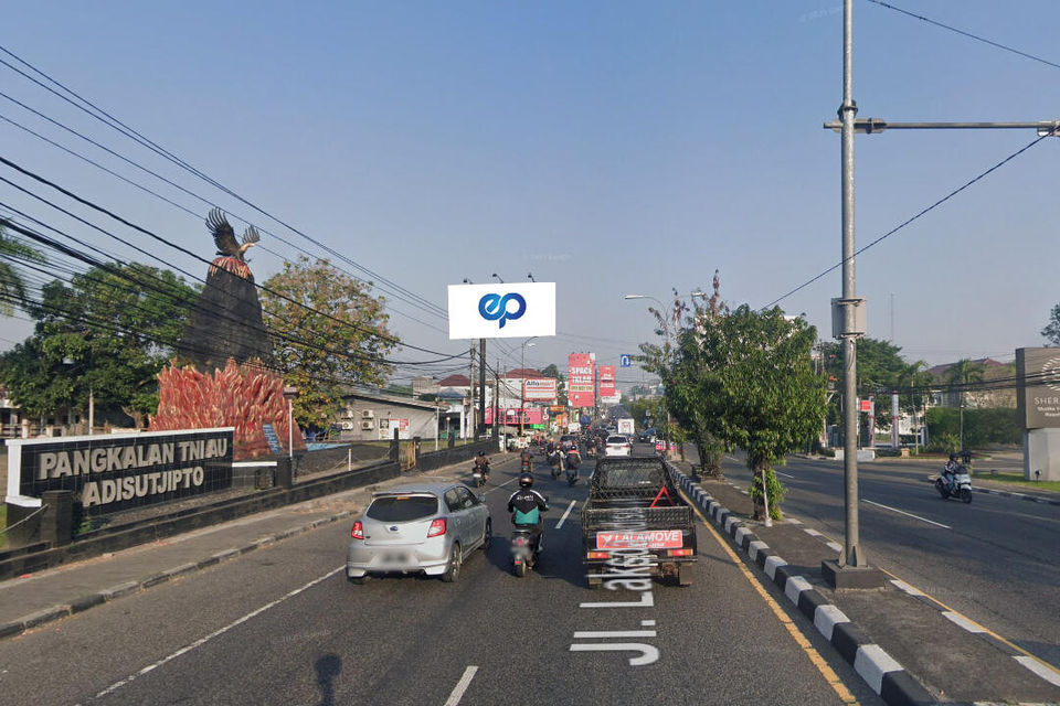 Billboard at JI. Laksda Adisucipto (Seberang Hotel Sheraton), Yogyakarta