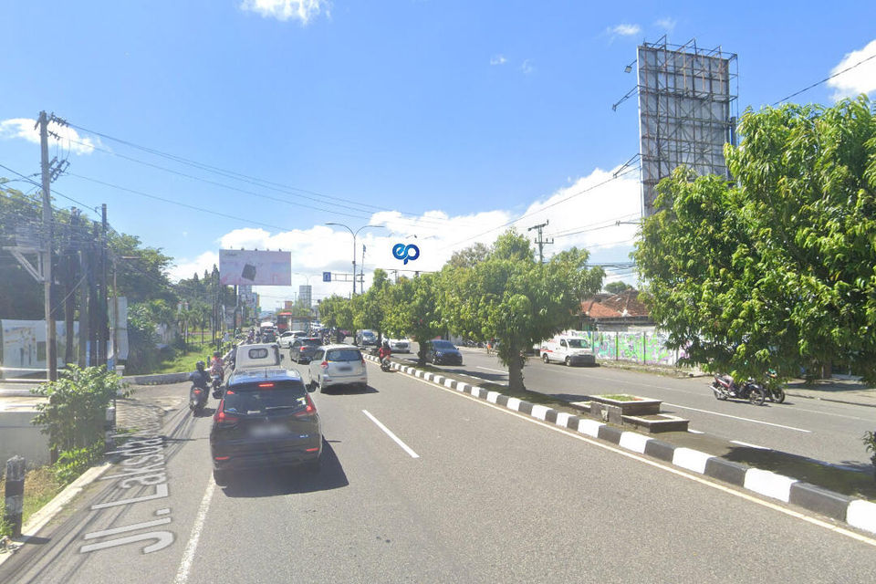 Billboard at JI. Laksda Adisucipto (Seberang Hotel Sheraton), Yogyakarta