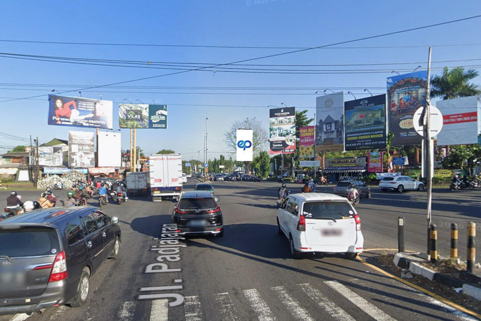 Billboard at Perempatan Ring Road Monjali JI Padjajaran, Yogyakarta