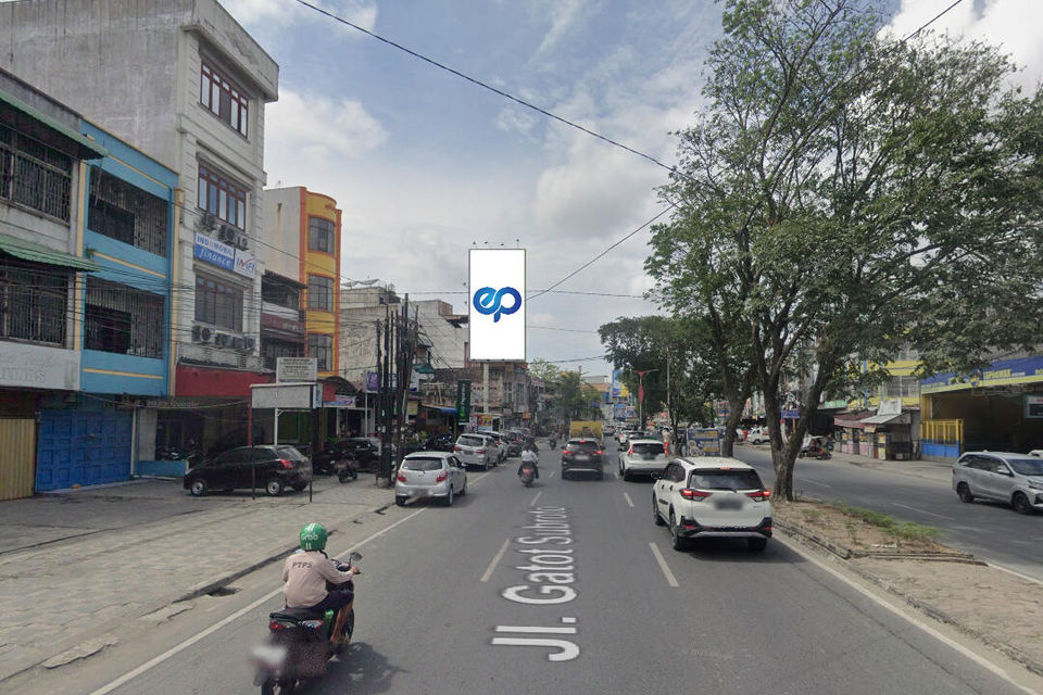 Billboard at JI. Gatot Subroto (Simp. JI. Wahid Hasyim) Sebelah King Taylor, Medan