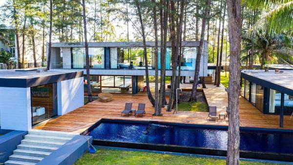 Grand Villa Noi in Natai Beach,Phuket