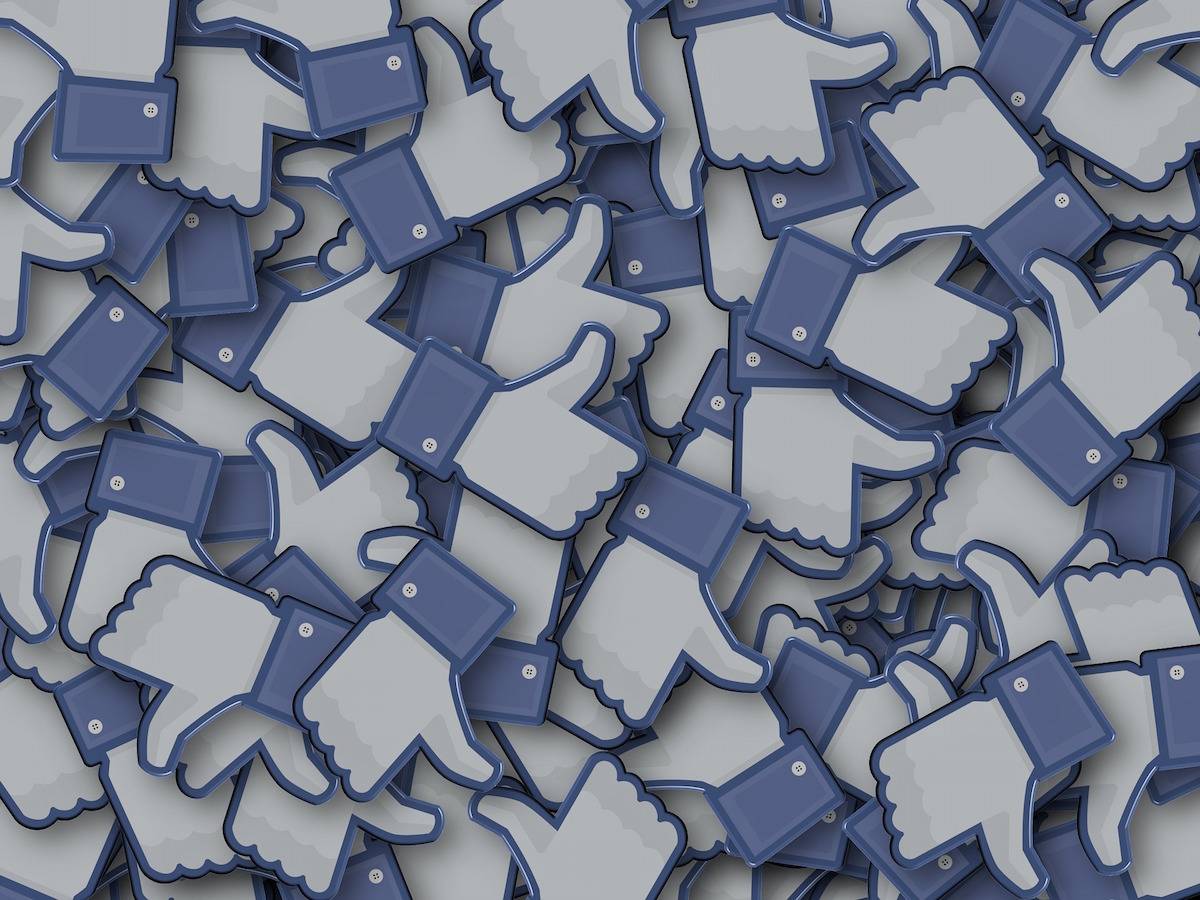 how to get likes - a pile of facebook like icons
