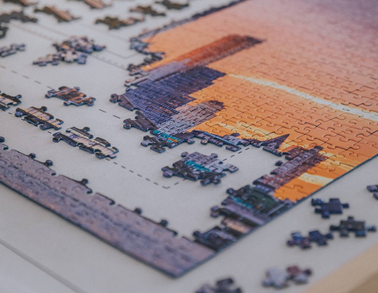 Benefits of Doing Jigsaw Puzzles: 3 Life Lessons - Ellanyze