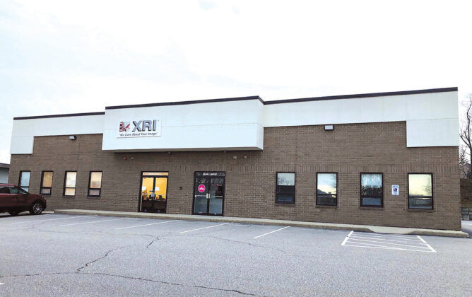 11. 225 Metro Center Blvd. (1994)
OWNER: Link Commercial Properties LLC
TENANTS: Kaman Industrial Technologies, Warwick Paint Store, Glidden Professional Paint Center, X-Ray Imaging Technologies