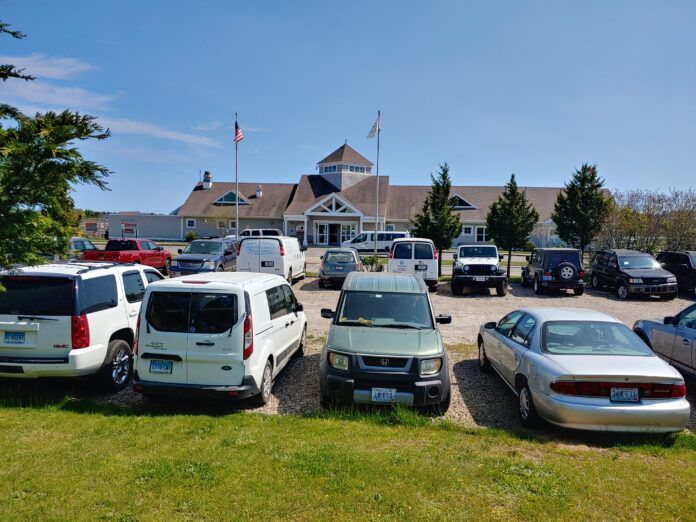 Block Island State Airport (Henry duPont)