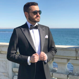 ALWAYS IN: This single-breasted
peak lapel tuxedo is an outfit that would look great on anyone. / COURTESY MARC ALLEN FINE CLOTHIERS INC.