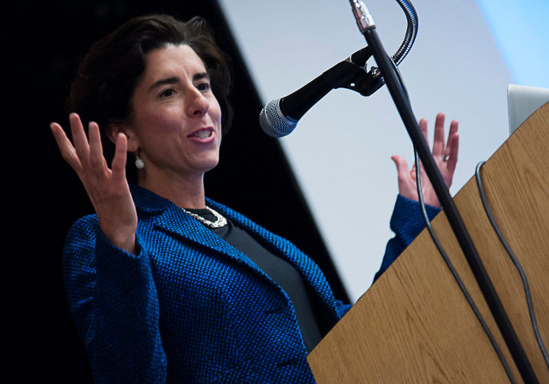 Governor launches new computer science initiative for R.I. public schools