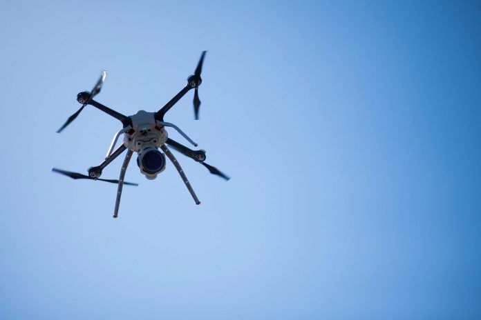 DRONE PILOTS have seen a precipitous fall in the going rate of commercial drone flights as technology lowers the barrier for entry and the market becomes more crowded. / BLOOMBERG FILE PHOTO/ JAMES MACDONALD DRONE PILOTS have seen a precipitous fall in the going rate of commercial drone flights as technology lowers the barrier for entry and the market becomes more crowded. / BLOOMBERG FILE PHOTO/ JAMES MACDONALD