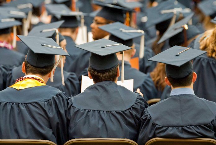 A 2016 GALLUP survey found that 60 percent of young adults said they were open to other job opportunities, and 55 percent said they didn’t feel engaged at work. / BLOOMBERG FILE PHOTO/MICHAEL OKONIEWSKI A 2016 GALLUP survey found that 60 percent of young adults said they were open to other job opportunities, and 55 percent said they didn’t feel engaged at work. / BLOOMBERG FILE PHOTO/MICHAEL OKONIEWSKI