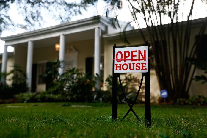 A ROUGHLY 20 percent of the decline in homeownership among young adults can be attributed to that increase in student loan debt, according to a new report from the Federal Reserve. / BLOOMBERG NEWS FILE PHOTO/SCOTT MCINTYRE A ROUGHLY 20 percent of the decline in homeownership among young adults can be attributed to that increase in student loan debt, according to a new report from the Federal Reserve. / BLOOMBERG NEWS FILE PHOTO/SCOTT MCINTYRE