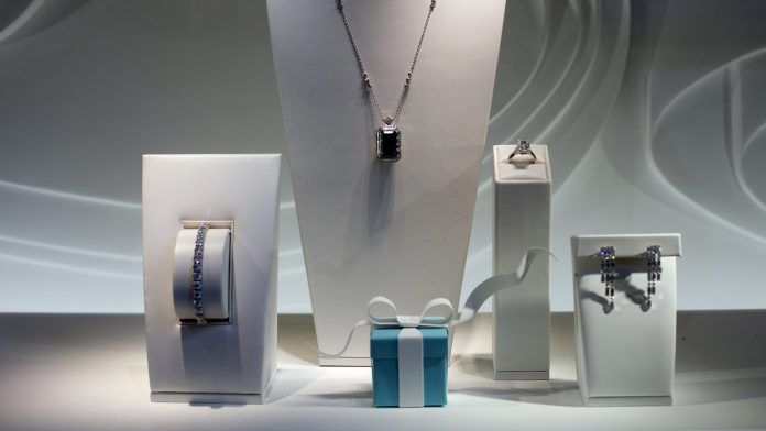 SHORT SELLERS have been increasing their bets that shares of Tiffany & Co. will decline following the company's holiday sales report. / BLOOMBERG FILE PHOTO/VICTOR J. BLUE