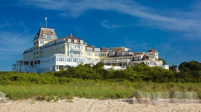 COAST, a restaurant at the Ocean House in Westerly, was named a Five Diamond restaurant by AAA. / COURTESY OCEAN HOUSE