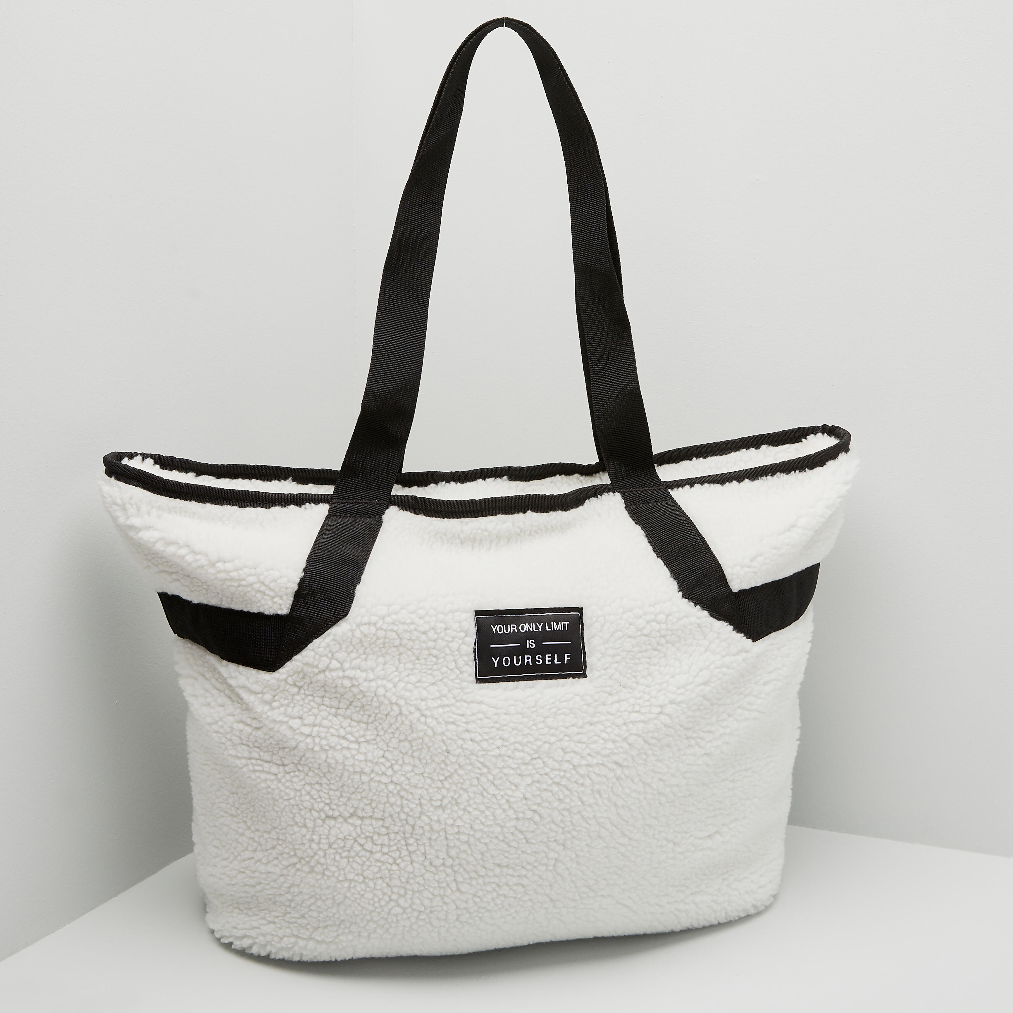 Domyos Wende-Sporttasche Felleffekt für Fitnessstudio und Stadtbummel