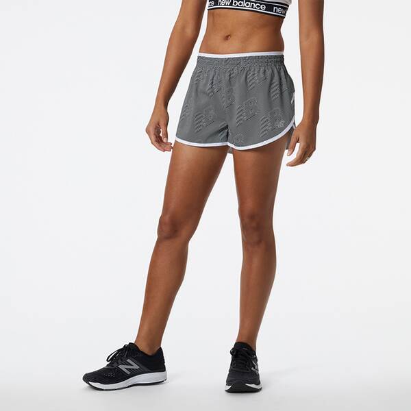 New Balance - Women's Printed Accelerate Short - Laufshorts Gr L grau/schwarz