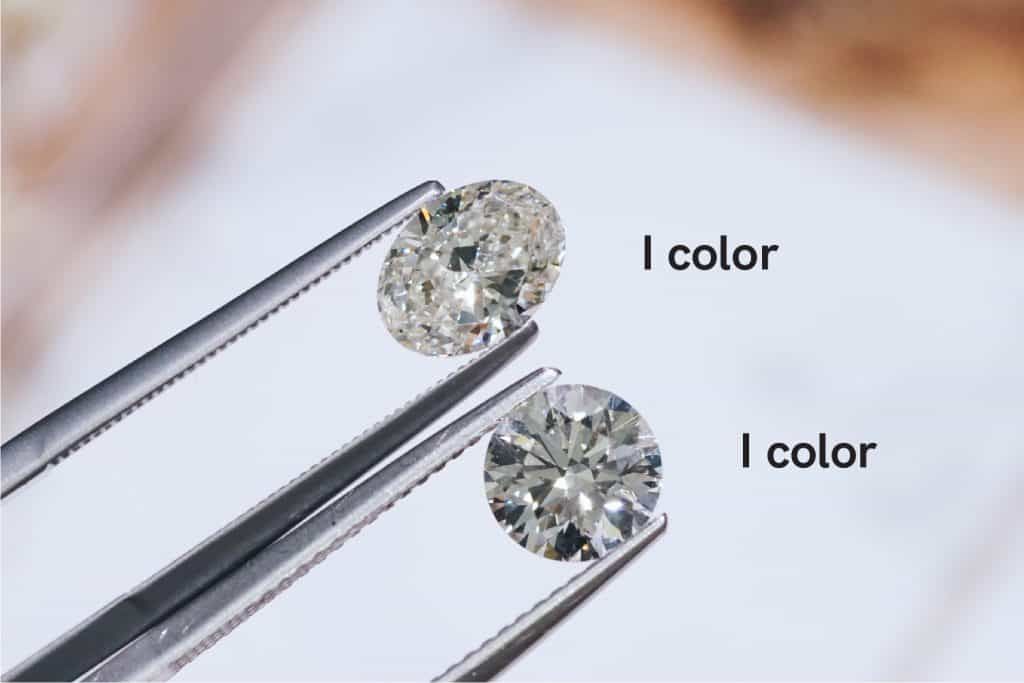 oval and round diamond color comparison