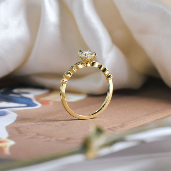 Vintage Style Radiant Engagement Ring With Milgrain Pavé-profile