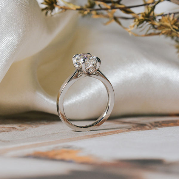 Trellis Design Solitaire Oval Engagement Ring-profile