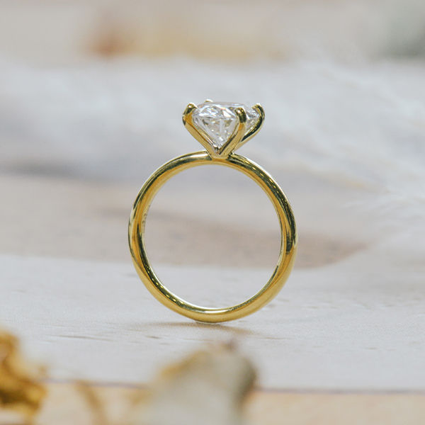 Oval Solitaire Engagement Ring With Round Prongs-profile