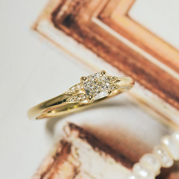 Square Cushion Engagement Ring With Round Prongs-top